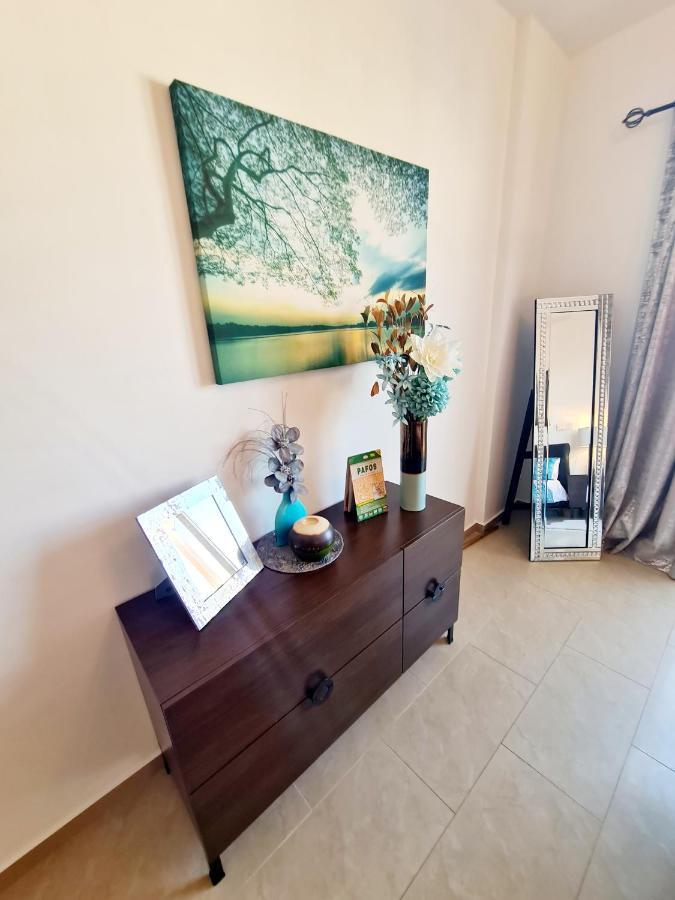 Stunning Apartment C106 With Balcony Looking Over Pool Peyia Exterior photo