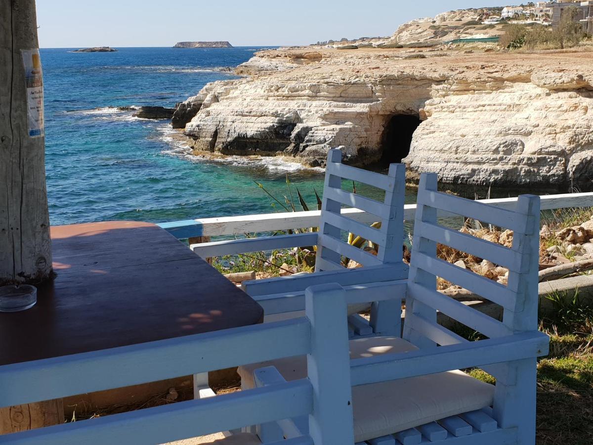 Stunning Apartment C106 With Balcony Looking Over Pool Peyia Exterior photo